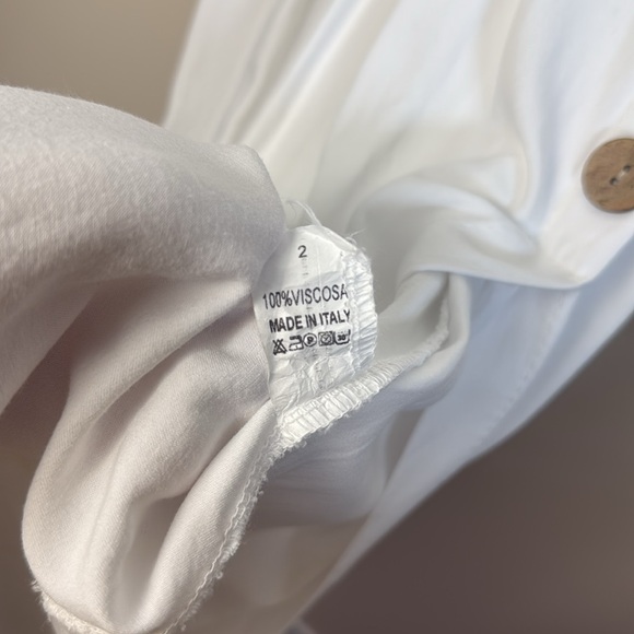 White midi dress with buttons and ruffle sleeves Size 2 - Picture 8 of 8